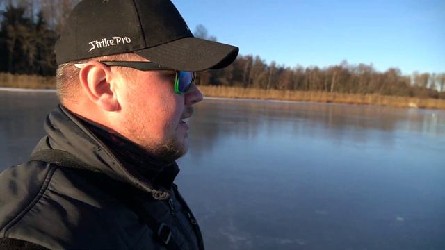 ISMETAR GÄDDA | FÅNGAR ABBORRE MED HANDEN! смотреть онлайн