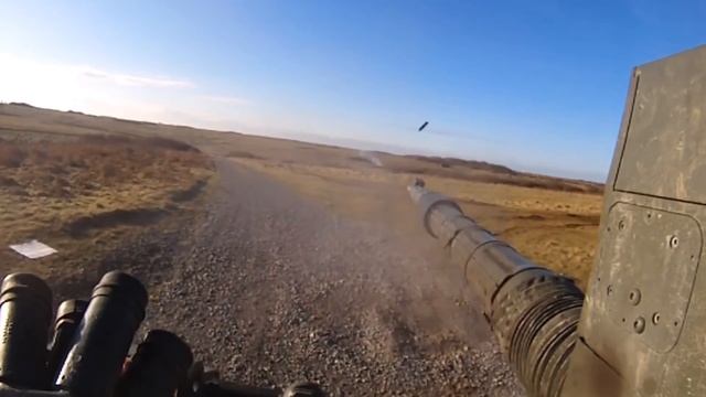 British Challenger 2 Tank Upgrade - NEW TURRET AND SMOOTHBORE GUN! смотреть онлайн
