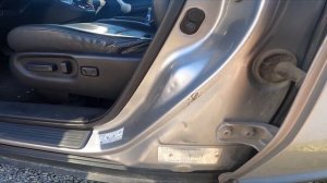 Where is the VIN number of my Honda CR-V III ( 2006 – 2012 ) - VIN Number Sticker Location