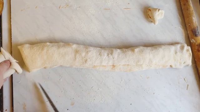 Печём булочки, улитки. смотреть онлайн