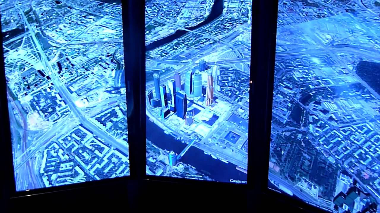 Google Earth с большими экранами в Московском офисе Google смотреть онлайн