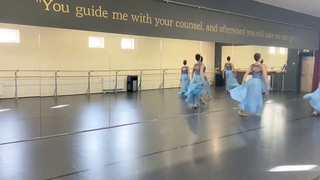 Contemporary Dance Choreography - Spirit Break Out смотреть онлайн