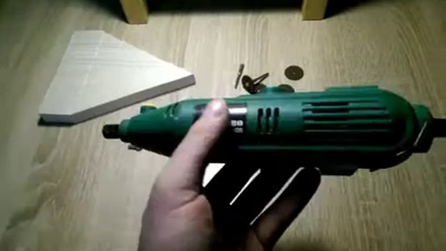 Резьба по дереву. Работа гравером. Обзор для начинающих.