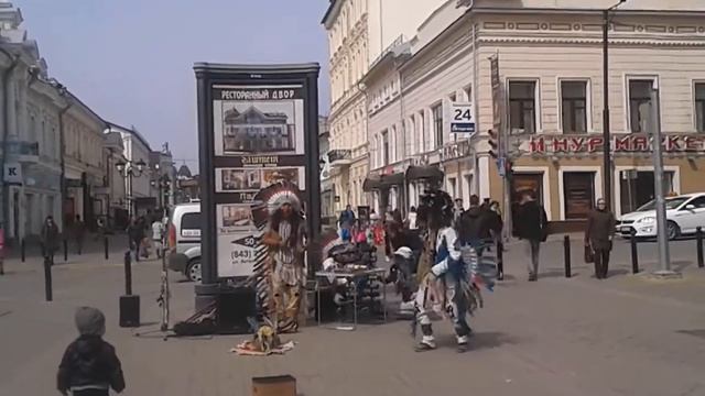 Казань, 2014 апрель, ул. Баумана, первые уличные музыканты в Казани смотреть онлайн