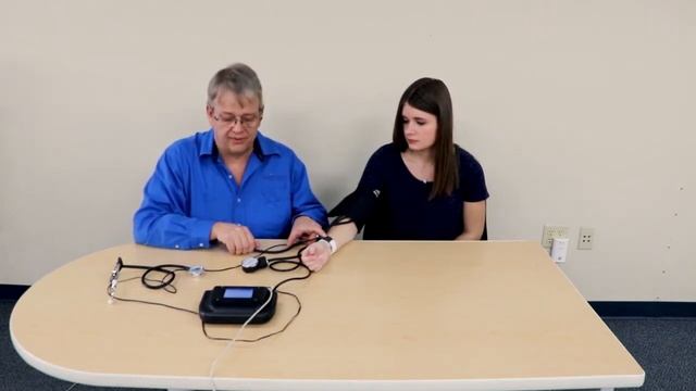 Blood Pressure Simulator Demonstration смотреть онлайн