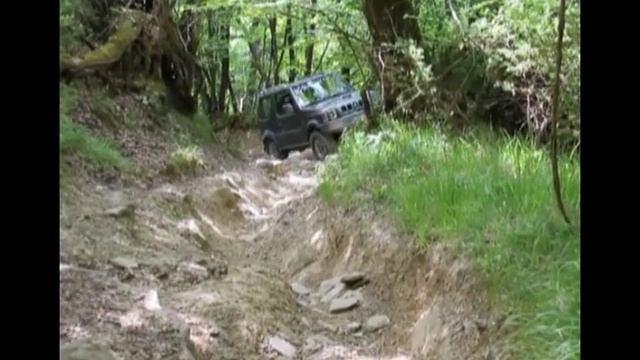 4x4 Trial Suzuki Carrucola,verricello e Tirfor alla Sassaia смотреть онлайн
