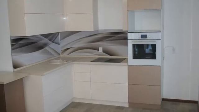 Маленькие кухни дизайн фото в хрущевку с холодильником, с окном. смотреть онлайн
