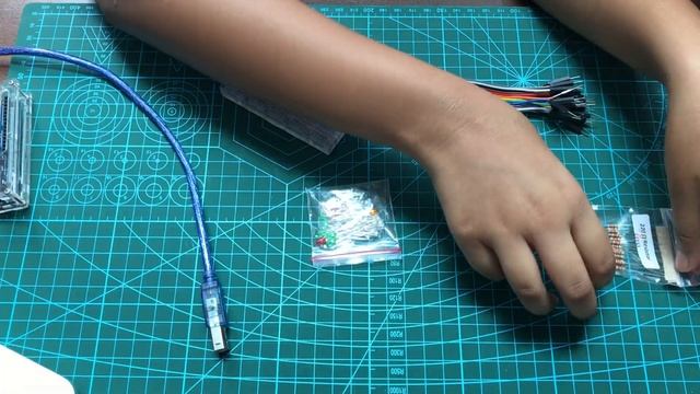 Let's Learn Arduino - Introduction to Arduino (Arduino For Kids & Beginners) смотреть онлайн
