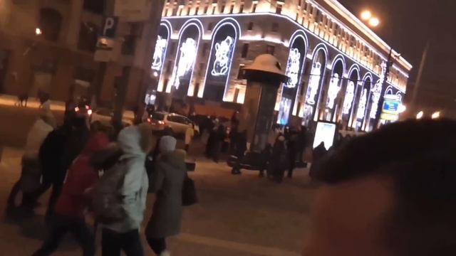 Новый год 2015 в Москве у Кремля в центре Красной площади (Снимал Vyxxxin)))) смотреть онлайн