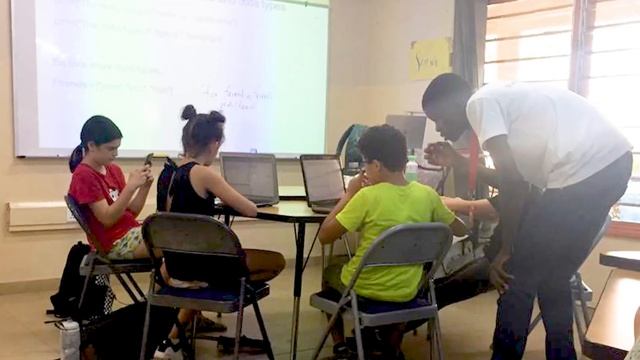 Outstanding Online Python Instructor with 3+ Years Experience Making Coding Enjoyable! смотреть онлайн