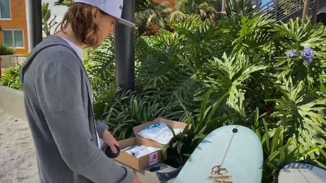 Unboxing a New Surf Trend: Boost Fin ? смотреть онлайн