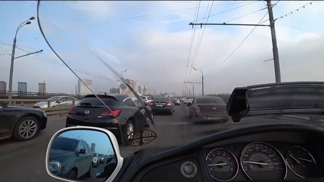 Адские пробки Москвы. Лайнер - Goldwing 1800 смотреть онлайн