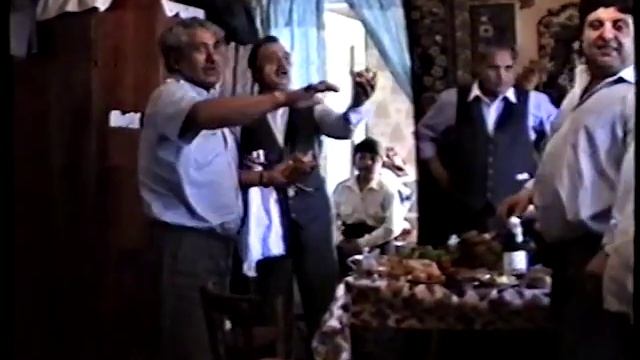 Пасха у Цыган 1989г. Город Нижний Новгород (у Володи "Бэдо") смотреть онлайн