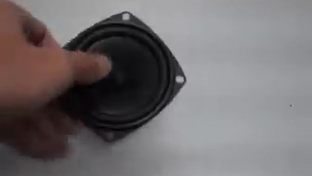 Comparison between Sonic Gear Evo3 and Edifier M1335 mid range driver .wmv смотреть онлайн