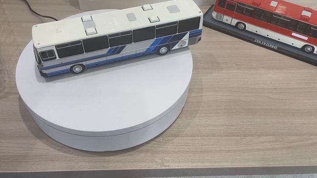 Дорогущий #demprice Икарус 250.59 сравниваем с #classicbus в формате 4K смотреть онлайн