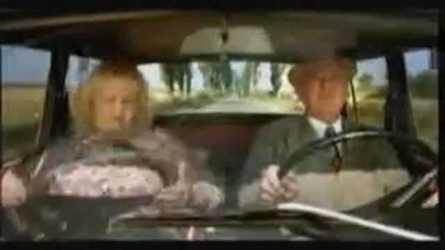 Бабка прикалывается смотреть онлайн
