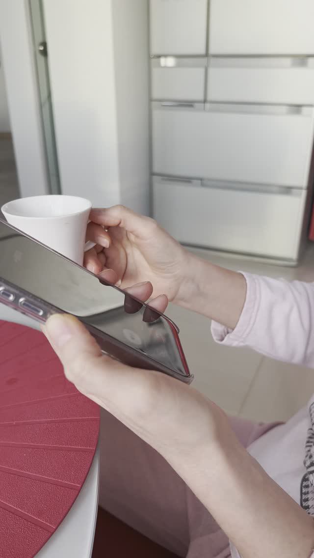 Мошенник требует обновить приложение Сбербанка #обман