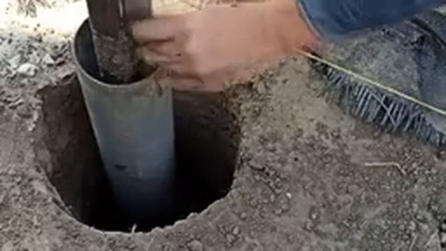 Забор своими руками. Часть 1. Установка столбов. смотреть онлайн