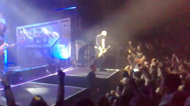 Accept - Neon Nights (live in Saint-Petersburg, Aurora Concert Hall, 23.02.2018) смотреть онлайн