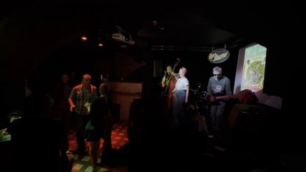 Come on, everybody. The Old School Cats