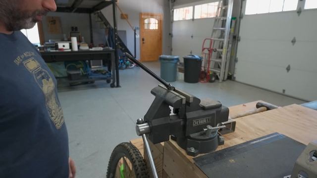 10 ill-advised hacks for bicycles смотреть онлайн