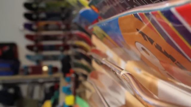 Windward Boardshop: Chicago's Original Boardshop смотреть онлайн