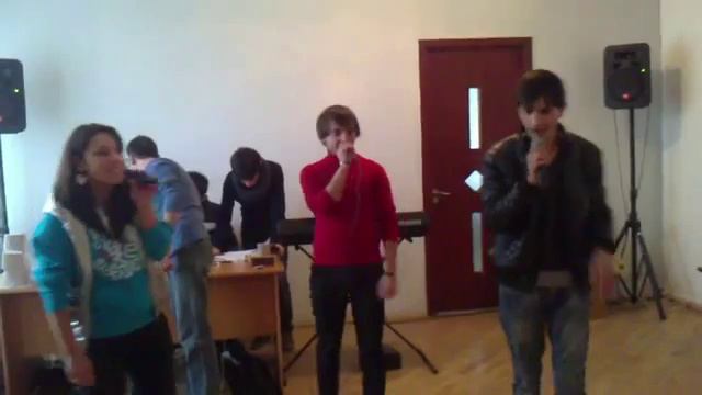 круто поют (Хулиган ft Renat ft Virgin Тебя Люблю Гардабани2013) смотреть онлайн