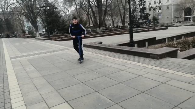 GAME OF SCOOT//Рома против Макса//катка в стриту!!! смотреть онлайн