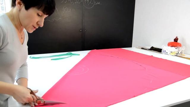 Школа шитья "PINS" видеоурок по пошиву юбки солнцеклёш смотреть онлайн