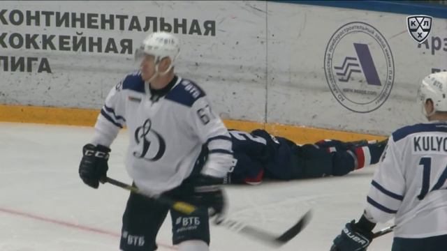 Бой КХЛ: Ураков VS Чайковски смотреть онлайн