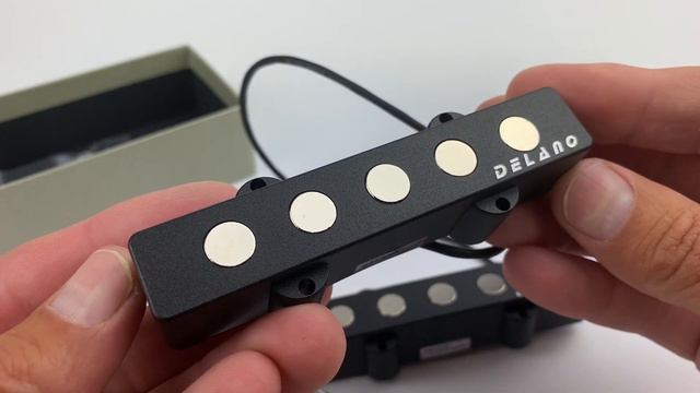 Delano JMVC5 FE/M2-AS Jazz Bass® Pickups: What’s In The Box (A Close-Up Look) смотреть онлайн