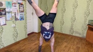 Как научиться стоять на руках / Обучалка по стойке на руках ?