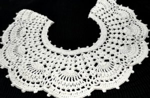 Вязание крючком: Вязаный ажурный воротничок для школьницы, воротничок крючком к 1 сентября