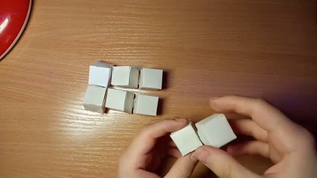 Бесконечный кубик из бумаги смотреть онлайн