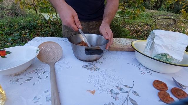 Пироги с шампиньонами и беконом