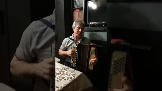Меня укусил гиппопотам смотреть онлайн
