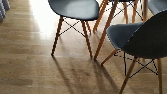 КАК БЫСТРО ПОМЫТЬ ПОЛ БЕЗ РАЗВОДОВ ? САМЫЙ ПРОСТОЙ СПОСОБ ! В чём главный секрет ? смотреть онлайн