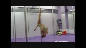 Батл стриптизерш, только для настоящих мужиков