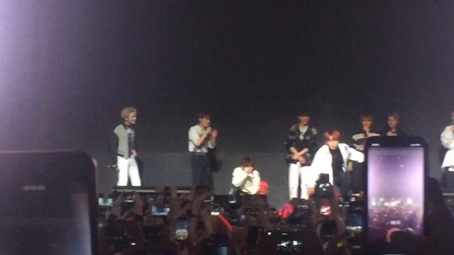 Чонхо и Лебединое Озеро/// Jongho Dance To The Swan Lake/// Коцерт Ateez в Москве///ATEEZ In Moscow