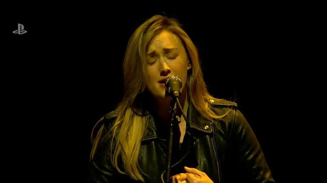 Ashley Johnson & Troy Baker - Wayfaring Stranger [PSX 2017] смотреть онлайн