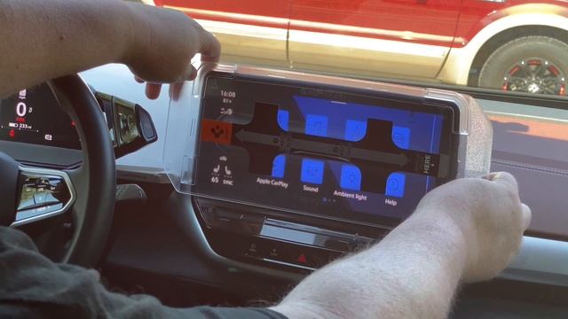 ID.4 Nav Screen Protector Install смотреть онлайн