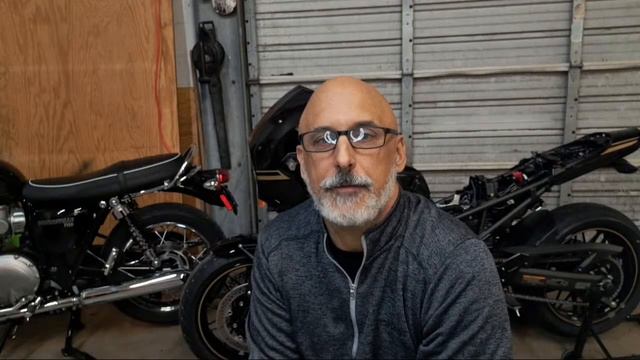 Motor Chat. Working on the Z900Rs смотреть онлайн