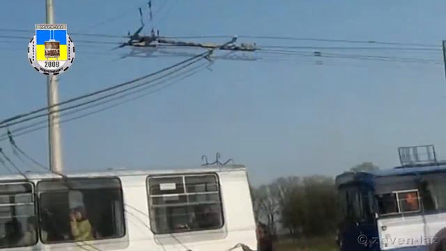 Черкаський тролейбус- Поминальний день, кінцева "Вулиця Руставі" 26.04.2009 / Сherkasy trolleybus смотреть онлайн