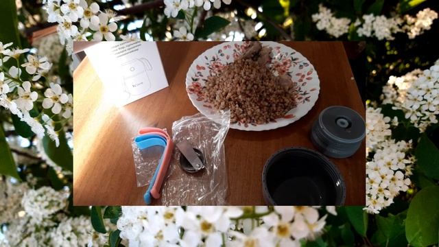 Термоконтейнер для еды и напитков . смотреть онлайн