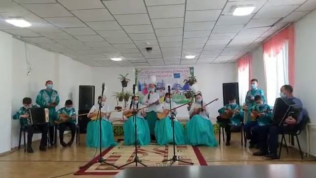 "Шабыт"домбырашылар оркестірінің орындауында "Келіншек" күйі смотреть онлайн