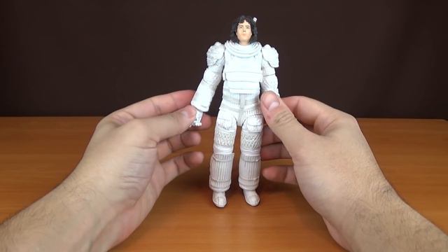 NECA. Alien: Ellen Louise Ripley / Чужой: фигурка Эллен Рипли в скафандре