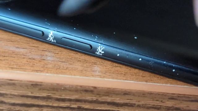 Як прибрати подряпини з телефону як приховати сколи царапини з корпусу чорного Xiaomi Redmi note смотреть онлайн