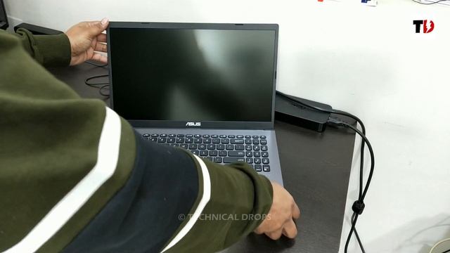 Best Laptop Under 40000 | Asus Vivobook 15 Unboxing and Review смотреть онлайн