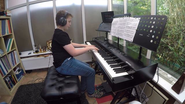 BILLY MAYERL | Amber Leaves | Kawai MP11SE | Pianoteq 6.5 | Grotrian Concert Royal смотреть онлайн