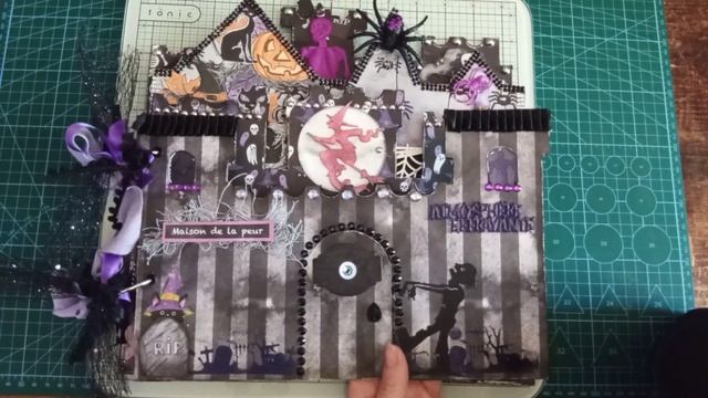ALBUM MAISON HANTÉE @scrapnewageboutique6581 INVITÉE CRÉATIVE HALLOWEEN #hauntedhouse #scrapbooking